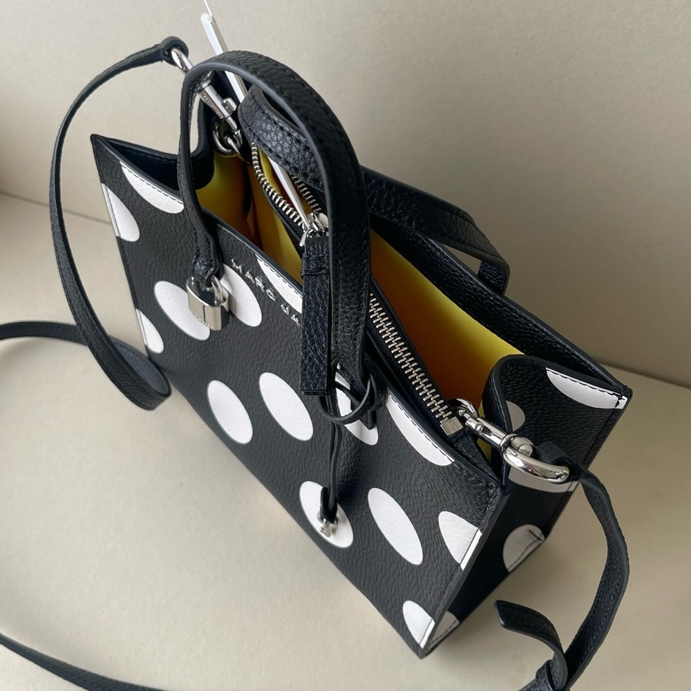 (new+tag) Marc Jacobs grind crossbody black polka dots size 9x8x4 inch - Picture 9 of 15
